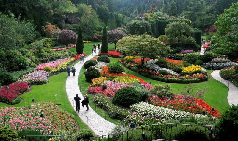Com jardins temáticos e mais de 700 espécies de plantas, o Butchart Gardens é uma atração imperdível a alguns minutos de Victoria, no Canadá