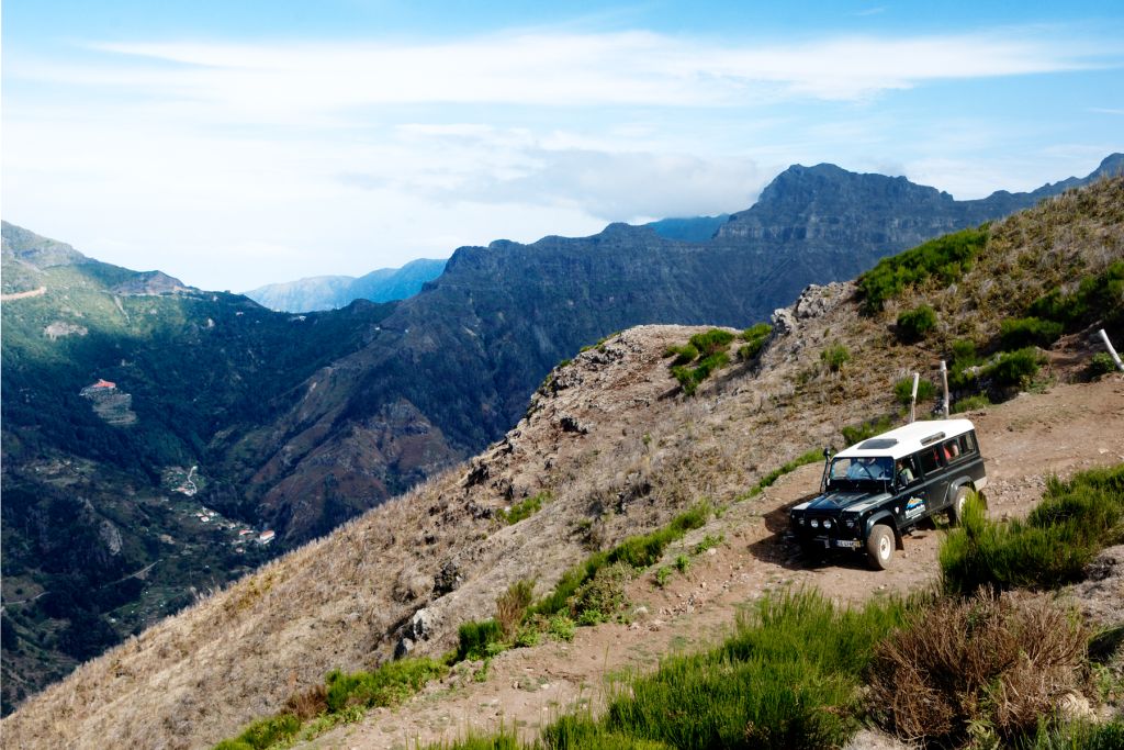 Passeio de jipe revela a natureza da Ilha da Madeira