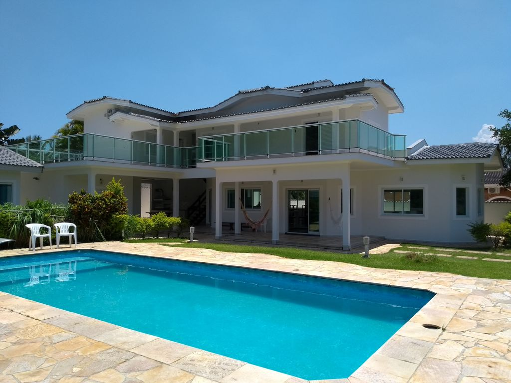 Casa com piscina em Bertioga, litoral de São Paulo | Divulgação 