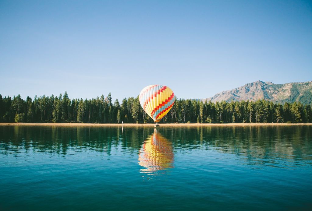 Os melhores lugares do mundo para passear de balão