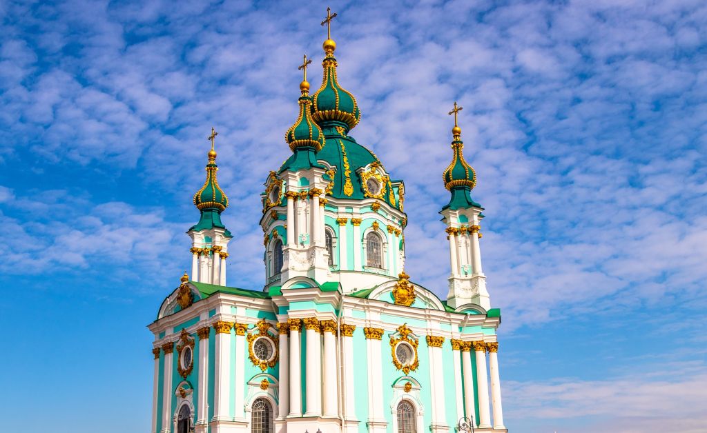 Igrejas ortodoxas, montanhas arborizadas e arquitetura diferenciada; veja fotos surpreendentes da Ucrânia
