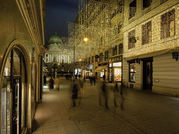 Weihnachtsbeleuchtung: Am Kohlmarkt / Christmas lights: On the Kohlmarkt shopping street