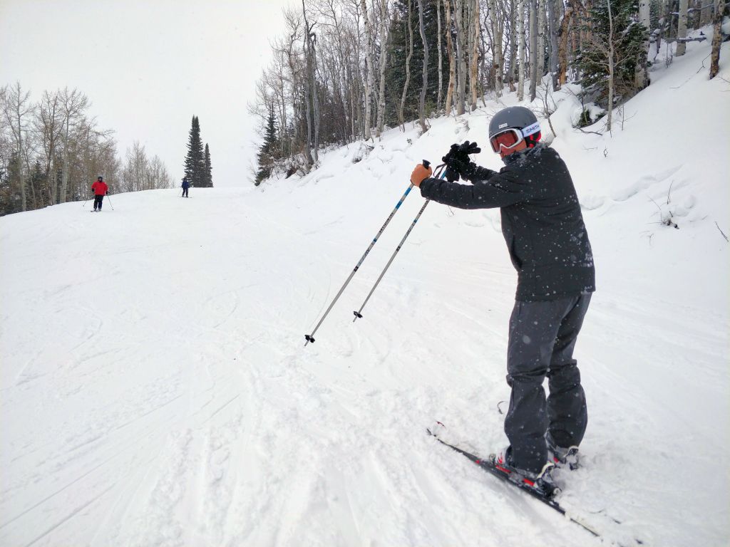 Esquiar pela primeira vez – Guia com dicas e os passos básicos