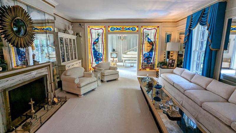 Graceland – Como é a mansão de Elvis Presley em Memphis